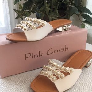 White Pearl Mini Heel Scandals 🆕